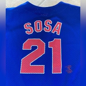 CHICAGO CUBS SAMMY SOSA 21 YOUTH SIZE MEDIUM MAJESTIC BASEBALL JERSEY.